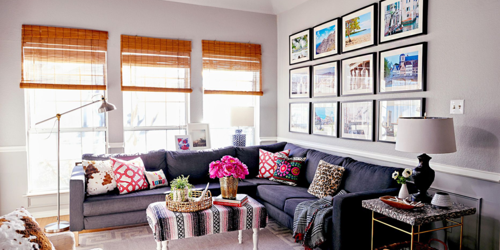 Cara Menata Foto di Dinding Ruang Tamu